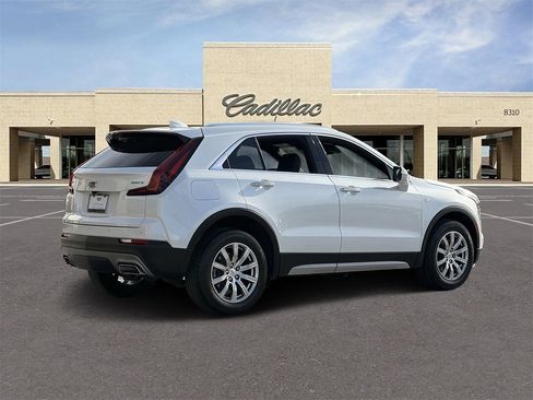 Certified 2023 Cadillac XT4 Premium Luxury image 5
