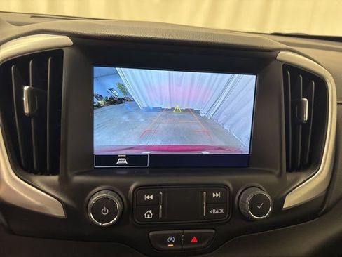 Used 2024 GMC Terrain SLT w/ Infotainment Package II AWD/4WD image 23