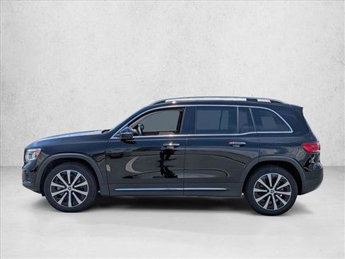 Used 2023 Mercedes-Benz GLB 250 image 9
