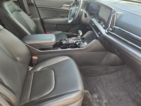 Certified 2025 Kia Sportage SX FWD image 8