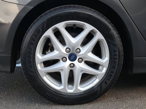 Used 2016 Ford Fusion SE image 42