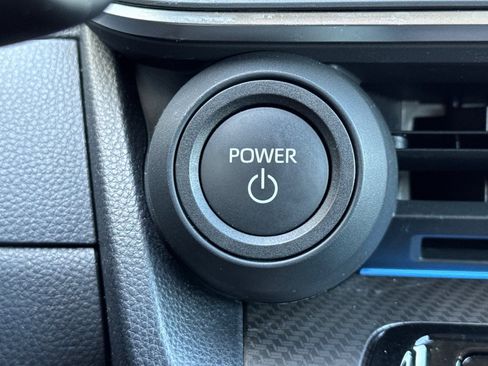 Used 2024 Toyota Prius XLE FWD image 22