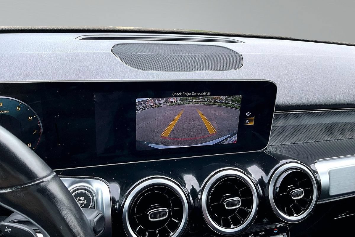 Used 2020 Mercedes-Benz GLB 250 4MATIC image 28