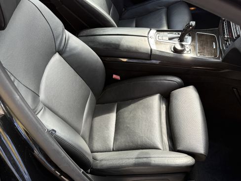 Used 2014 BMW 750Li image 33