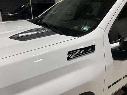 Certified 2024 Chevrolet Silverado 2500 LT w/ Z71 Sport Edition image 9