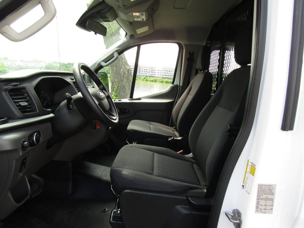 Used 2024 Ford Transit 250 Low Roof w/ Exterior Upgrade Package RWD image 11