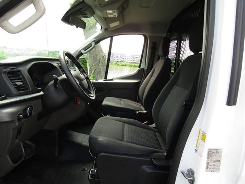 Used 2024 Ford Transit 250 Low Roof w/ Exterior Upgrade Package RWD image 11