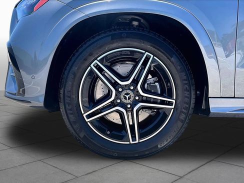 Used 2024 Mercedes-Benz GLE 350 4MATIC image 11