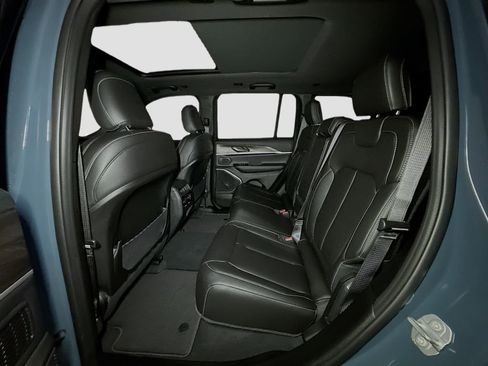 New 2026 Jeep Grand Cherokee Limited AWD/4WD image 25
