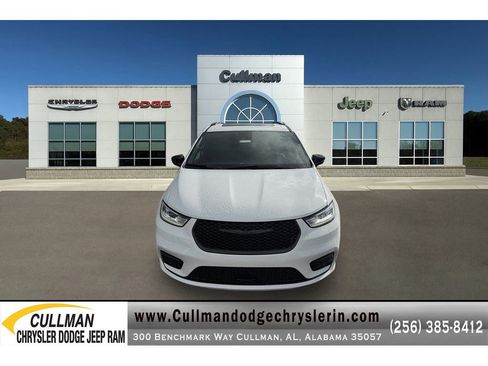 New 2026 Chrysler Pacifica Limited w/ S Appearance Package image 8