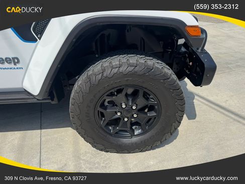 Used 2023 Jeep Wrangler Unlimited Rubicon 4xe AWD/4WD image 28