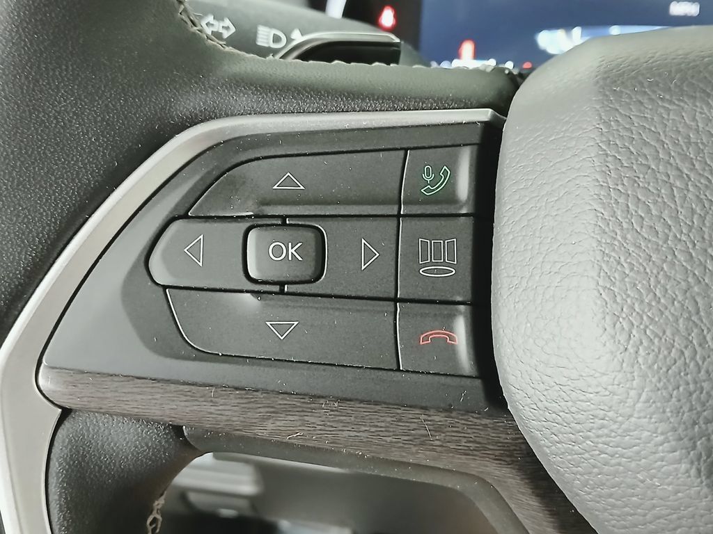 Used 2023 Jeep Grand Cherokee L Limited w/ Luxury Tech Group II AWD/4WD image 28