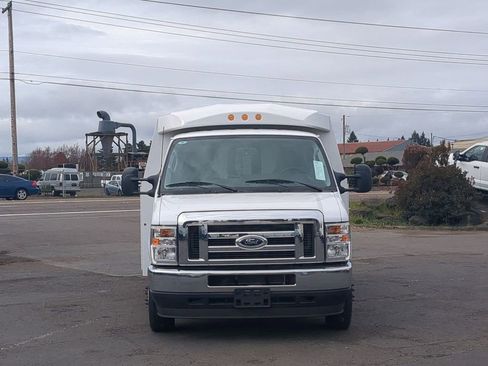 New 2024 Ford E-350 and Econoline 350 Super Duty w/ Power Windows & Locks Group RWD image 8