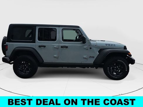 Used 2023 Jeep Wrangler Unlimited w/ Cold Weather Group image 2