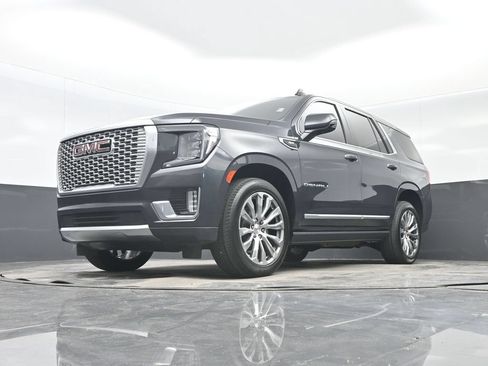 Used 2021 GMC Yukon Denali w/ Denali Premium Package AWD/4WD image 25
