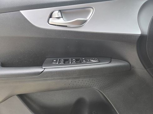 Certified 2023 Kia Forte LXS FWD image 25