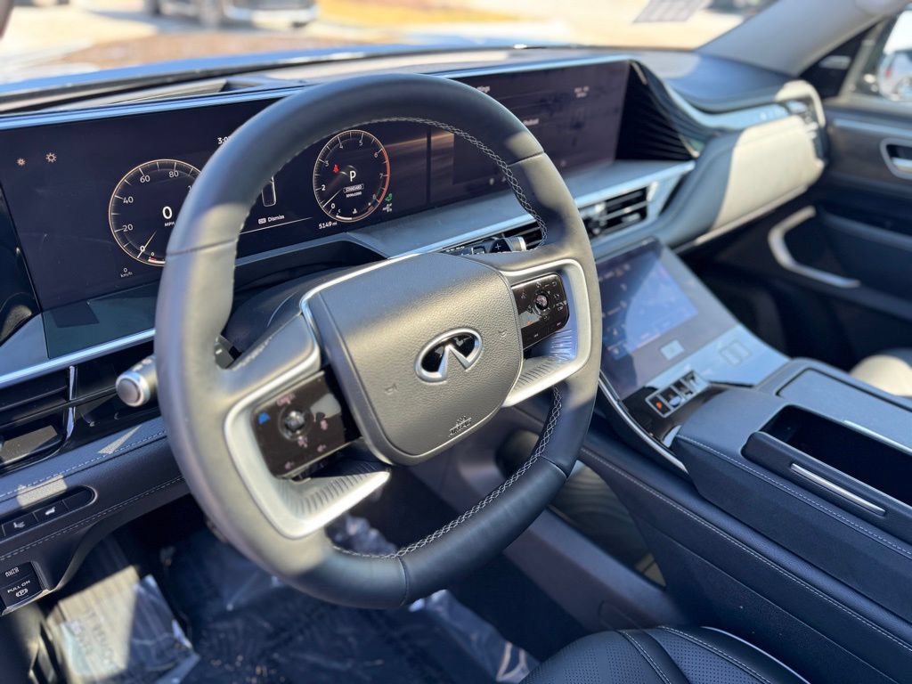 Certified 2026 INFINITI QX80 Luxe w/ Cargo Package AWD/4WD image 16
