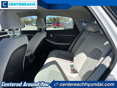 Used 2024 Hyundai Sonata SEL FWD image 9