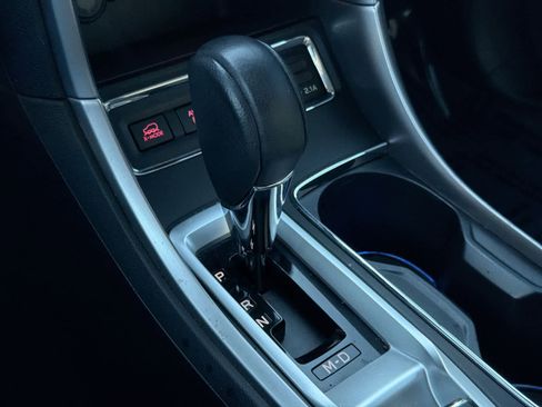 Used 2019 Subaru Ascent Limited w/ Popular Package #3 image 32