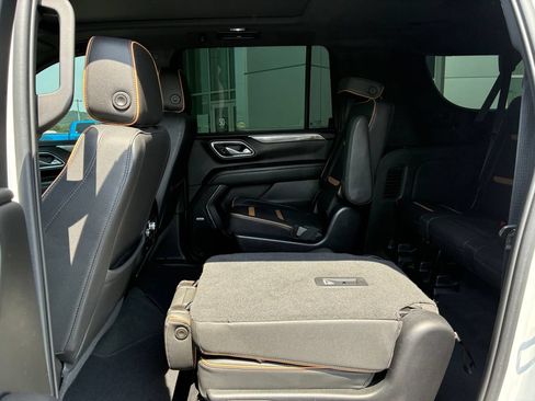 Used 2023 GMC Yukon XL AT4 w/ Technology Package AWD/4WD image 20