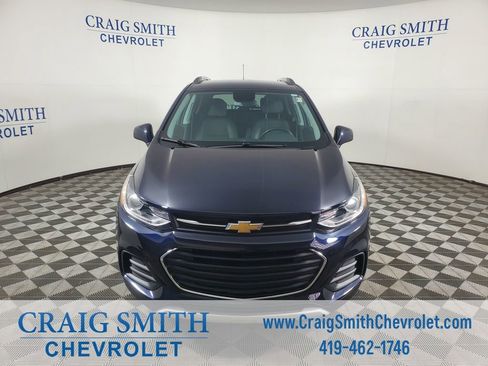 Used 2022 Chevrolet Trax LT w/ LT Convenience Package AWD/4WD image 8