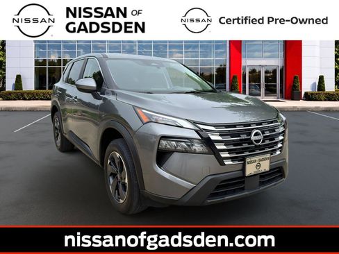 Used 2024 Nissan Rogue SV FWD image 1