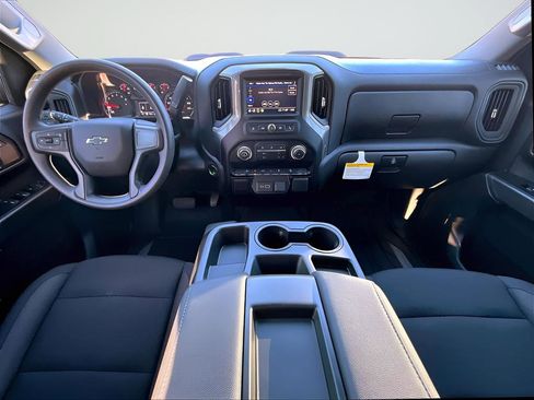 New 2026 Chevrolet Silverado 1500 Custom Trail Boss AWD/4WD image 4