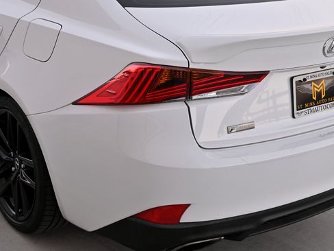 Used 2017 Lexus IS 200t IS Turbo RWD image 30