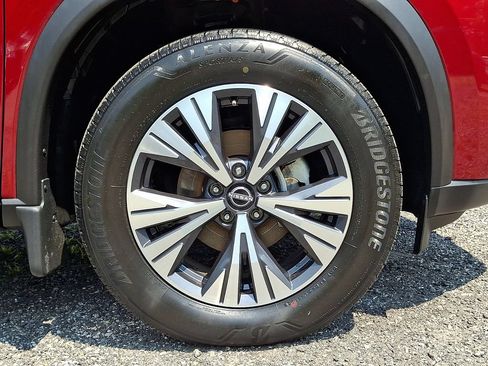 Certified 2023 Nissan Rogue SV AWD/4WD image 9