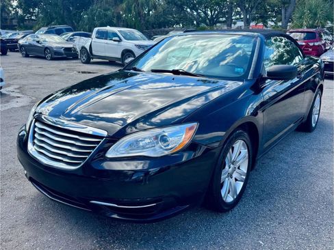 Used 2012 Chrysler 200 Touring image 18