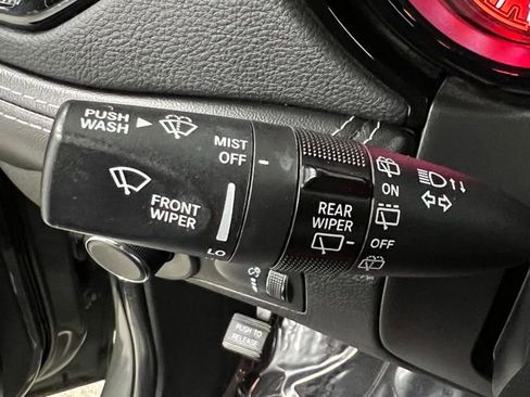 Used 2021 Dodge Durango SRT Hellcat w/ Technology Group image 29