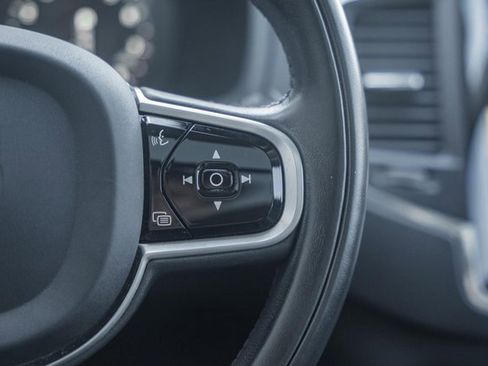 Used 2020 Volvo XC90 T6 Momentum image 29