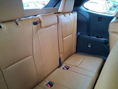 New 2026 Toyota Highlander Platinum AWD/4WD image 10