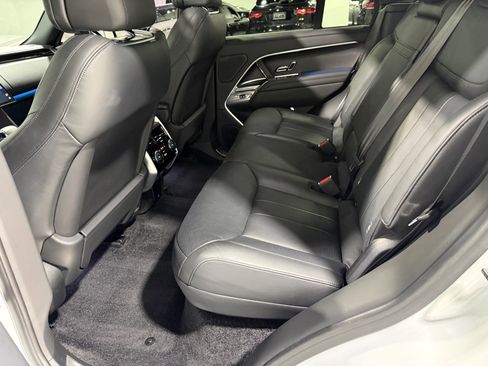 Used 2024 Land Rover Range Rover SE image 65