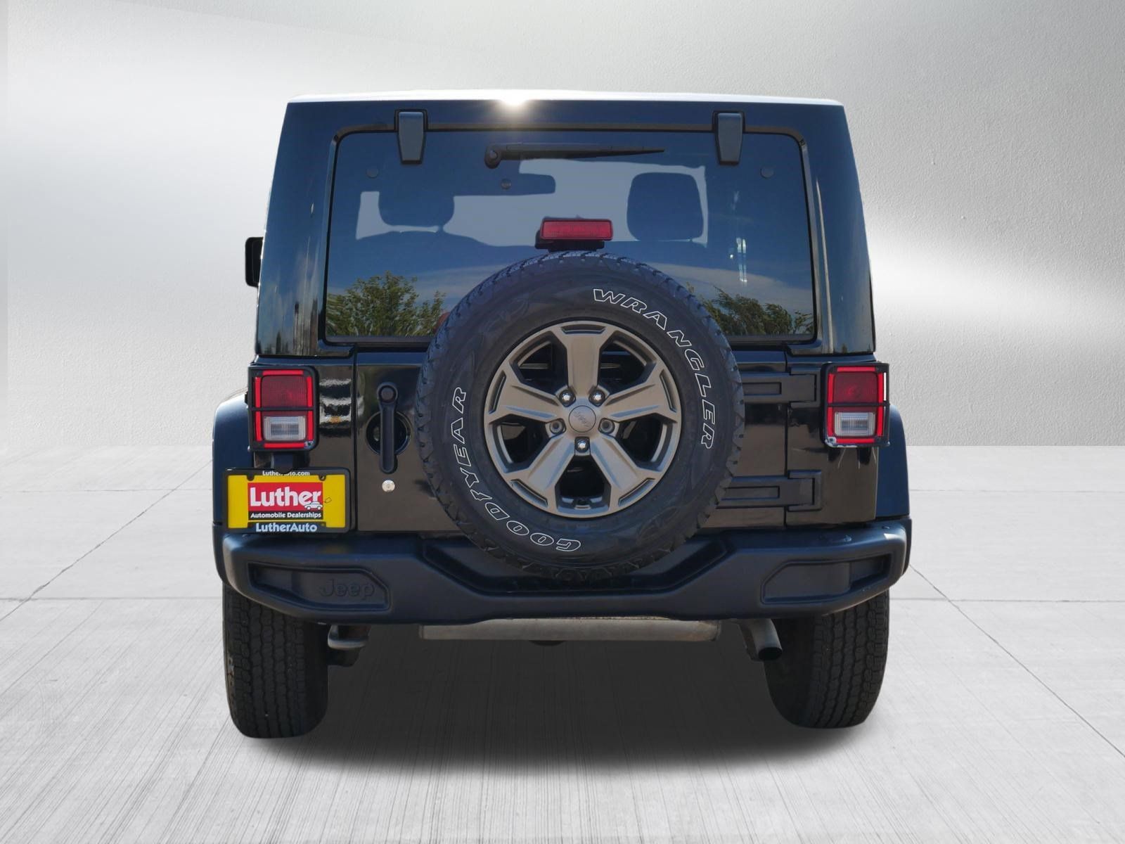 Used 2018 Jeep Wrangler Sport AWD/4WD image 6