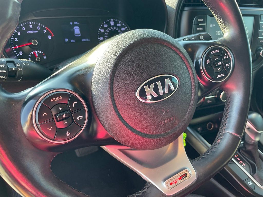 Used 2020 Kia Soul GT-Line FWD image 13