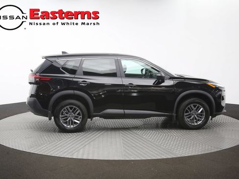 Used 2023 Nissan Rogue S AWD/4WD image 41