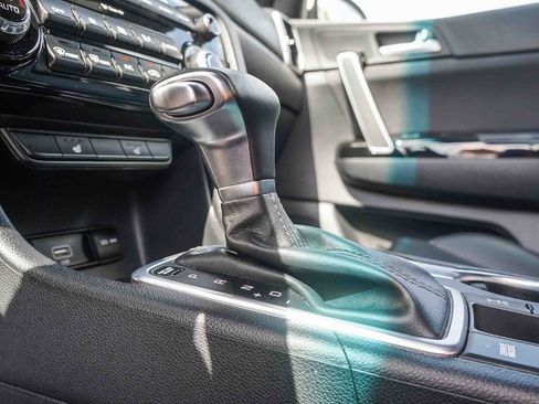 Used 2022 Kia Sportage Nightfall Edition w/ Nighfall AWD Premium Package image 25