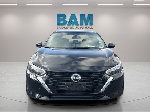 Used 2024 Nissan Sentra SV image 2