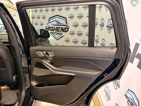 Used 2021 BMW X7 xDrive40i w/ M Sport Package image 26