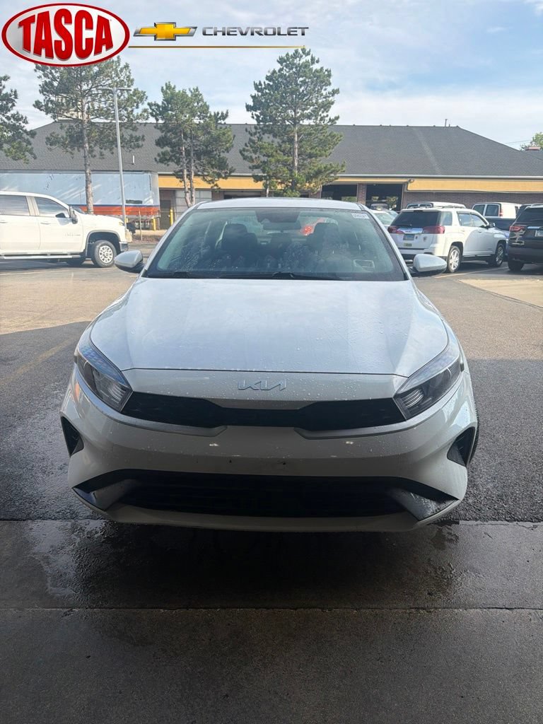 Used 2023 Kia Forte LXS FWD image 1