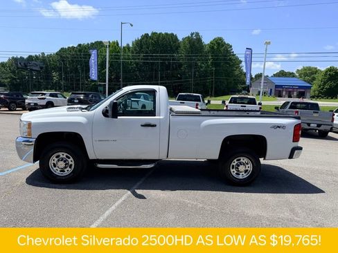 Used 2007 Chevrolet Silverado 2500 W/T w/ LS Package AWD/4WD image 3