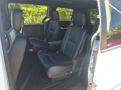 Used 2018 Dodge Grand Caravan GT FWD image 10
