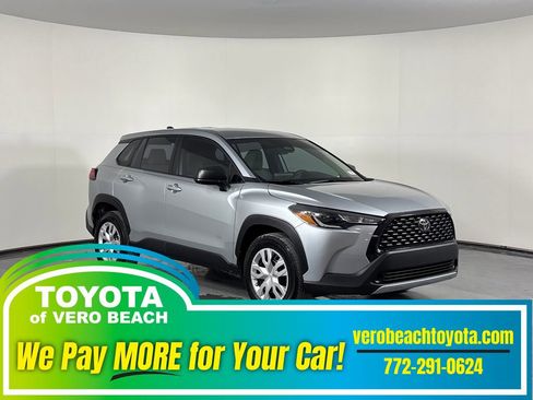 Certified 2024 Toyota Corolla Cross L image 1