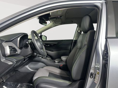 Certified 2025 Subaru Outback Onyx Edition AWD/4WD image 5