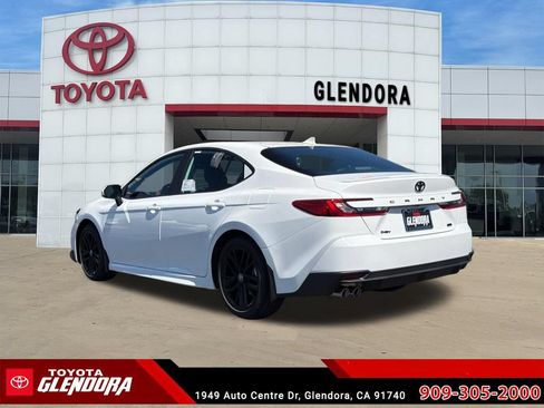 New 2026 Toyota Camry SE FWD image 7
