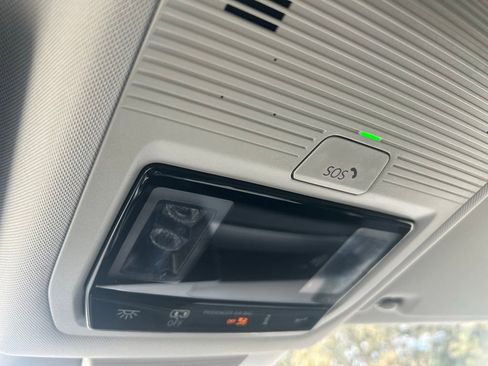 Certified 2025 Volkswagen Tiguan S image 59