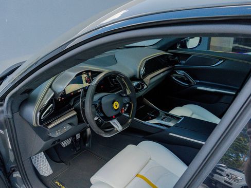 Used 2024 Ferrari Purosangue AWD/4WD image 75
