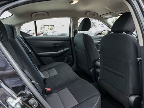 Used 2025 Nissan Sentra SV FWD image 21