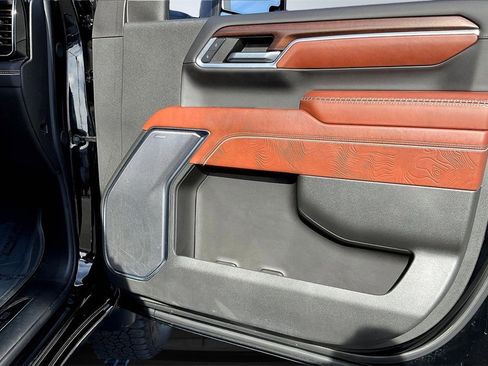 Used 2024 GMC Sierra 2500 Denali Ultimate image 25